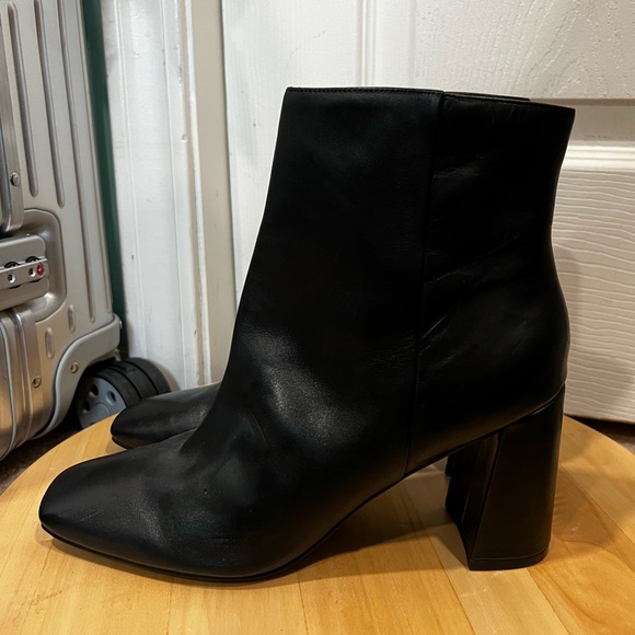 Marc Fisher Ankle Leather Black Booties US 8.5 - Picture 7 of 16